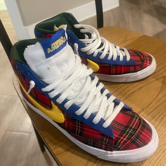 Men’s Coming to America Nike Blazer Mid 77 - Picture 2 of 6